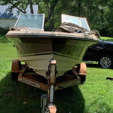 1983 Four Winns 18ft boat