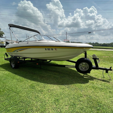 2001 Chaparral 180 sse