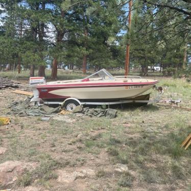 1975 Glastron 15ft boat