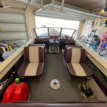 1982 Starcraft 16ft boat