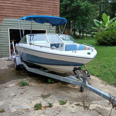 1986 Four Winns 19ft boat