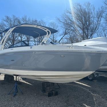 2021 Sea Ray sdx270outboard