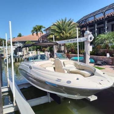 2005 Sea Ray 240 sundeck