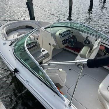 2007 Sea Ray 220 select