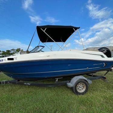 2022 Bayliner vr5