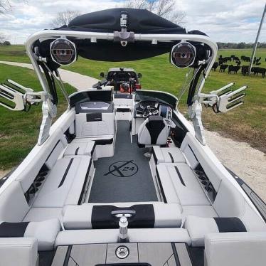 2020 Mastercraft x24