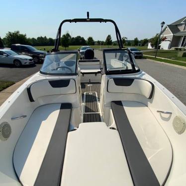 2021 Bayliner vr4