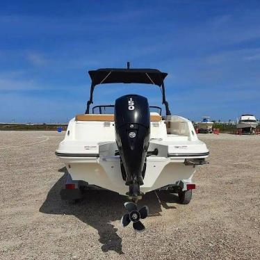 2021 Bayliner vr6 ob