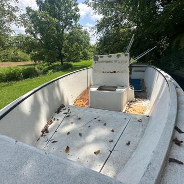 1986 Bayliner 18ft boat