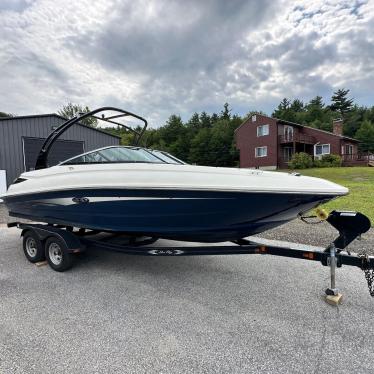 2014 Sea Ray 240 sundeck