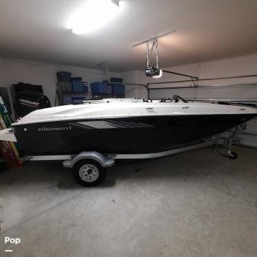 2023 Bayliner e18