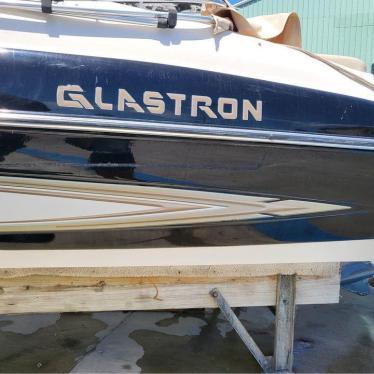 2005 Glastron 19ft boat