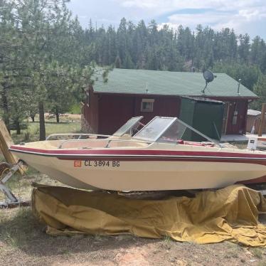 1975 Glastron 15ft boat