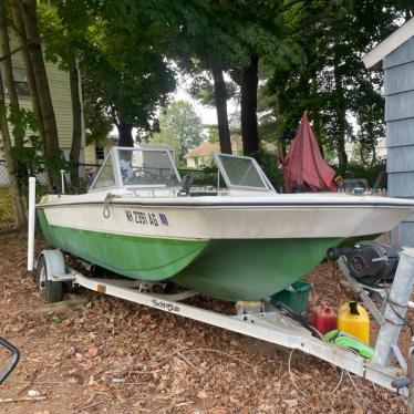 1975 Starcraft 15ft boat