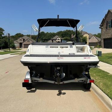 2021 Bayliner vr5