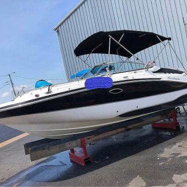 2010 Hurricane 2200 sundeck