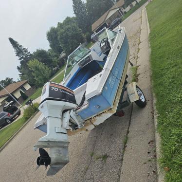 1978 Crestliner 15ft boat