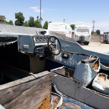 1977 Glastron 23ft boat