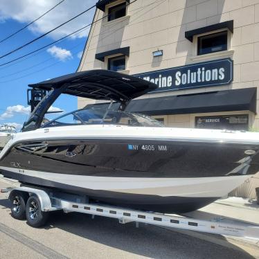 2016 Sea Ray 250 slx