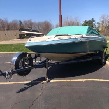 1988 Four Winns 18ft boat