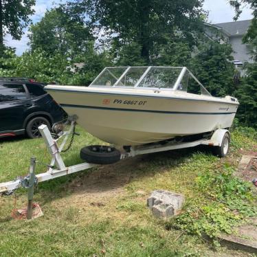 1980 Starcraft 19ft boat