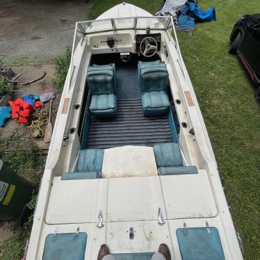 1980 Starcraft 19ft boat