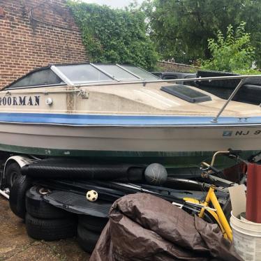 1984 Bayliner 19ft boat