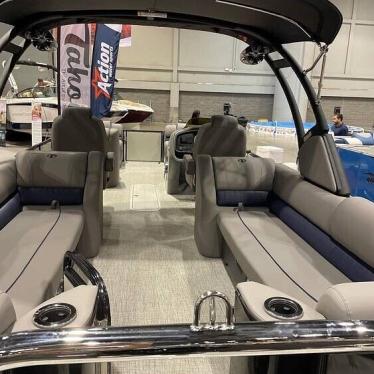 2022 Tahoe 2585 cascade platinum quad lounger