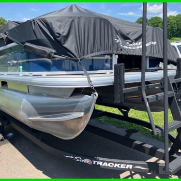 2021 Sun Tracker bass buggy