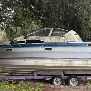 1989 Bayliner 26ft boat