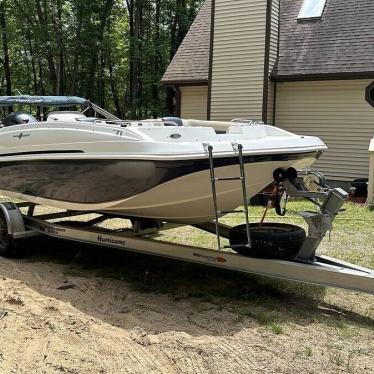 2016 Hurricane sundeck sport 188 ob