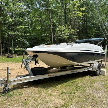 2016 Hurricane sundeck sport 188 ob