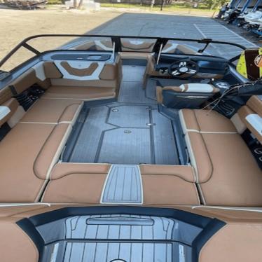 2022 Nautique g23