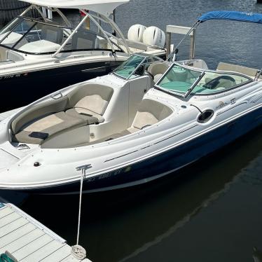 2005 Sea Ray 24ft boat