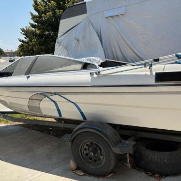 1988 Bayliner 19ft boat