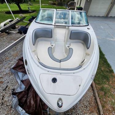 2008 Sea Ray 205 sport