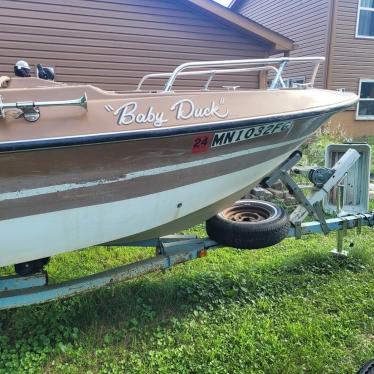 1976 Larson 18ft boat