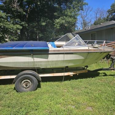 1977 Glastron 16ft boat