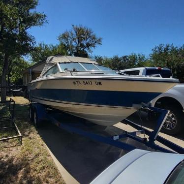 1986 Sea Ray 20ft boat