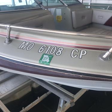 1985 Four Winns 17ft boat