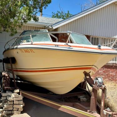 1977 Sea Ray 19ft boat