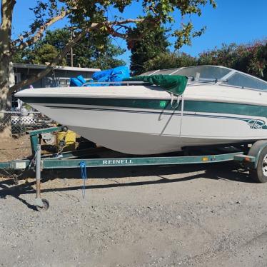 1999 Bayliner 19ft boat