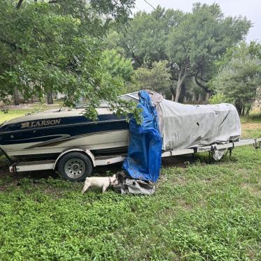 2000 Larson 17ft boat