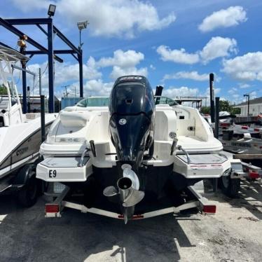 2015 Sea Ray 240sundeck