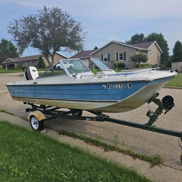 1978 Crestliner 15ft boat