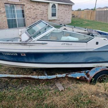 1987 Wellcraft 16ft boat