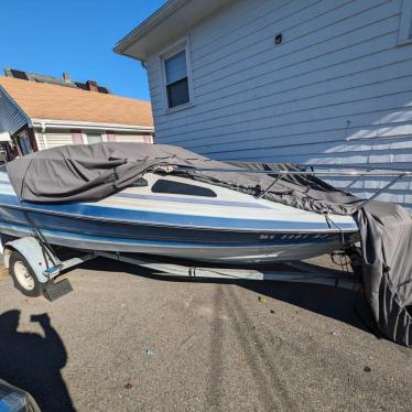 1989 Bayliner 19ft boat