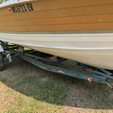 1972 Crestliner 16ft boat