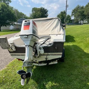 1978 Crestliner 16ft boat