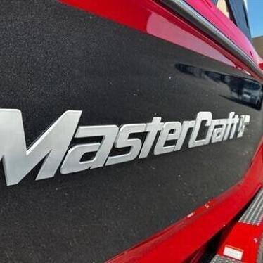 2023 Mastercraft xt22